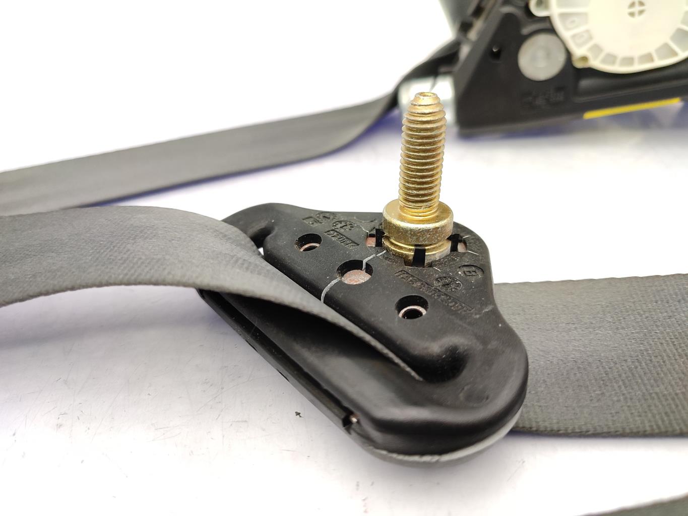 Ceinture arriere gauche RENAULT CLIO 3 PHASE 2 Essence - 1