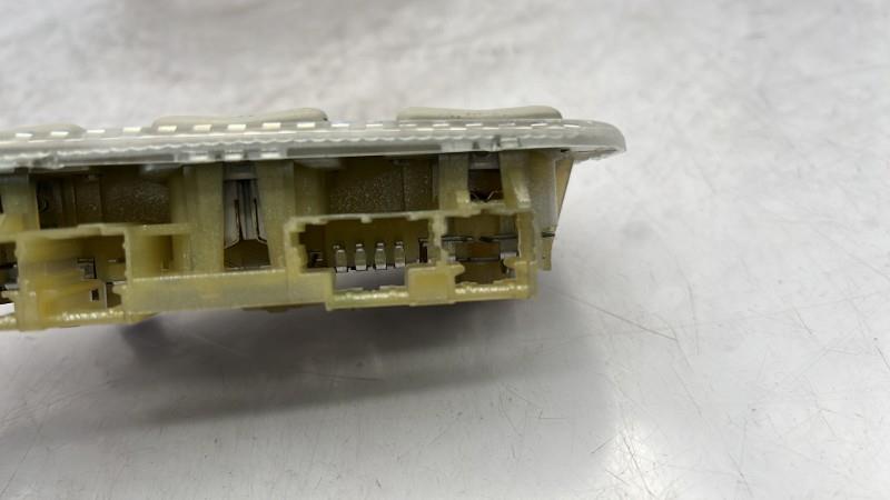 Eclairage de plafonnier PEUGEOT PARTNER 2 PHASE 1 Diesel - 1