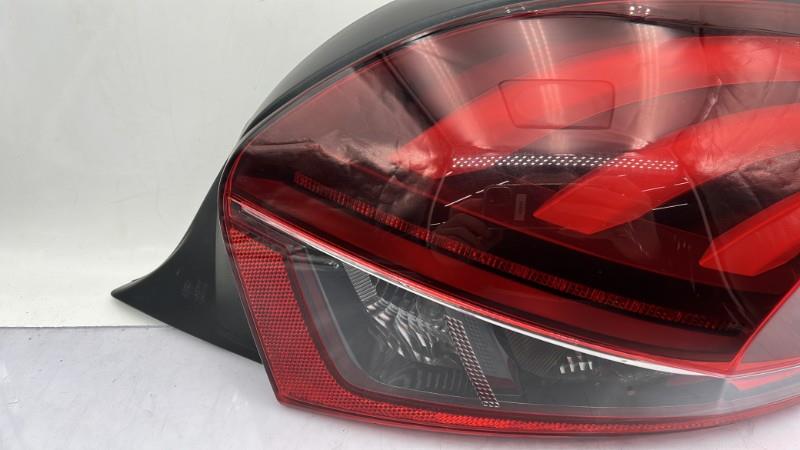 Fanale posteriore principale destro (luci) PEUGEOT 208 1 PHASE 2 Diésel - 1