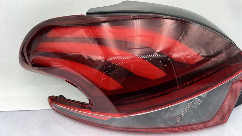 Fanale posteriore principale sinistro (luci) PEUGEOT 208 1 PHASE 2 Diésel - 1