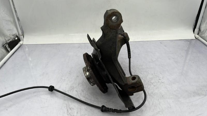 Fusee avant gauche OPEL CORSA D PHASE 2 Essence - 1