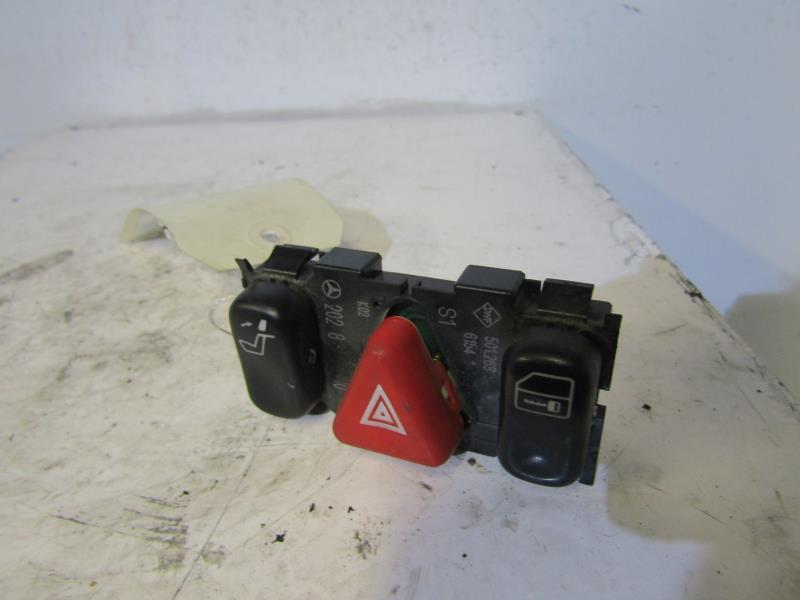 Interruttore luci emergenza MERCEDES CLASSE C 202 PHASE 1  - 1