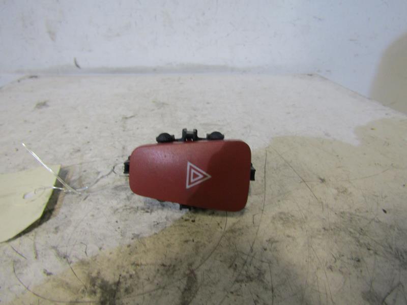 Interruttore luci emergenza FIAT CROMA 2 PHASE 1 BREAK Diésel - 1