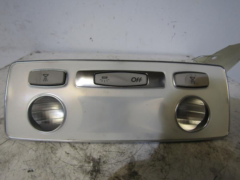 Eclairage de plafonnier RENAULT LAGUNA 3 PHASE 1 Diesel - 1