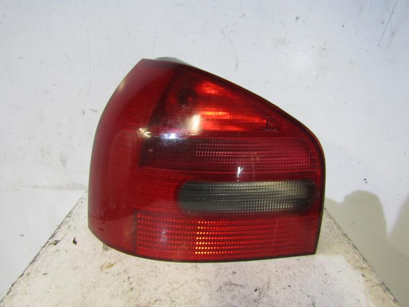 Fanale posteriore principale sinistro (luci) AUDI A3 1 PHASE 2 Diésel - 1