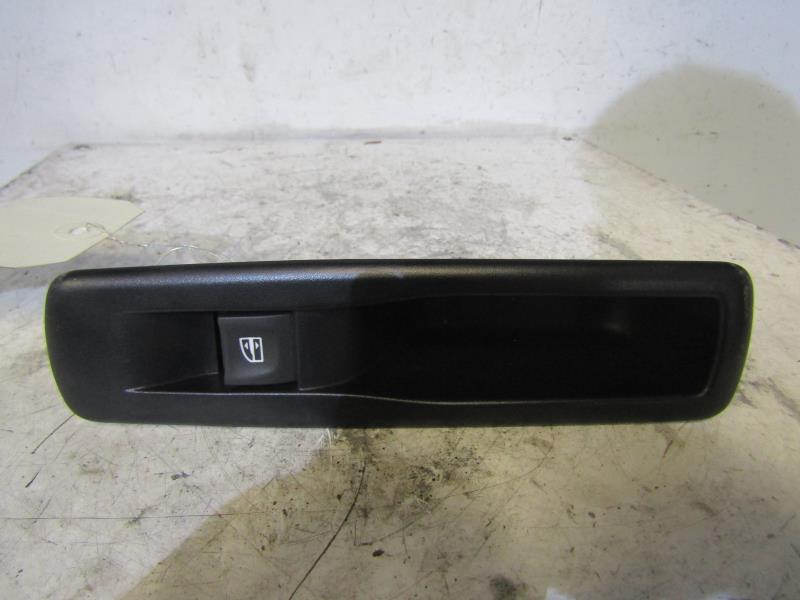Interruttore lavacristalli posteriore sinistro RENAULT MEGANE 3 PHASE 3 Diésel - 1