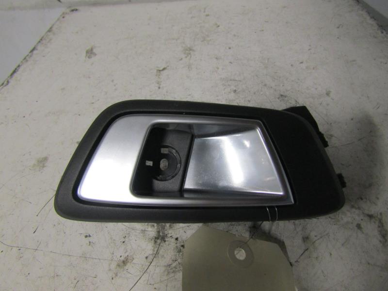 Maniglia interna posteriore sinistra FORD FIESTA 6 PHASE 2 Gasolina - 1