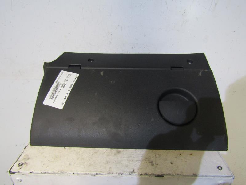 Porte boite a gants OPEL CORSA C PHASE 2 Essence - 1