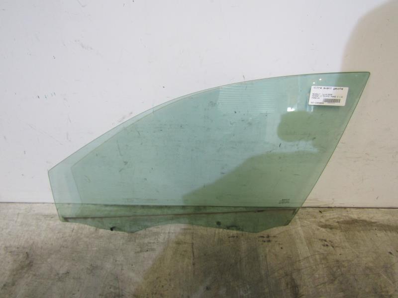 Vitre avant gauche RENAULT MEGANE 2 PHASE 1 BREAK Essence - 1