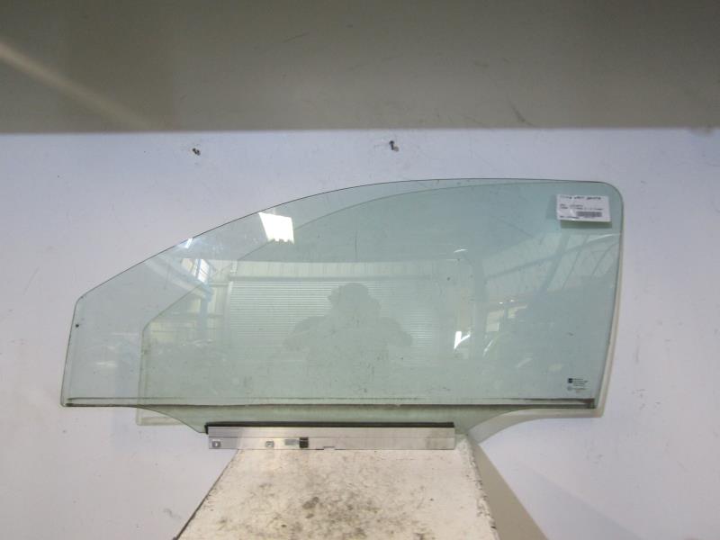 Vitre avant gauche OPEL CORSA C PHASE 2 Diesel - 1