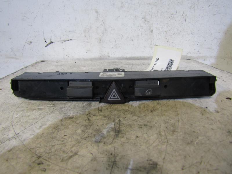 Bouton de warning OPEL ASTRA H GTC PHASE 2 Diesel - 1