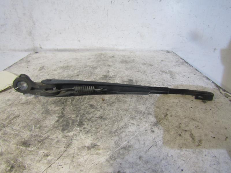 Braccio tergicristallo posteriore VOLKSWAGEN PASSAT 4 PHASE 2 BREAK Diésel - 1