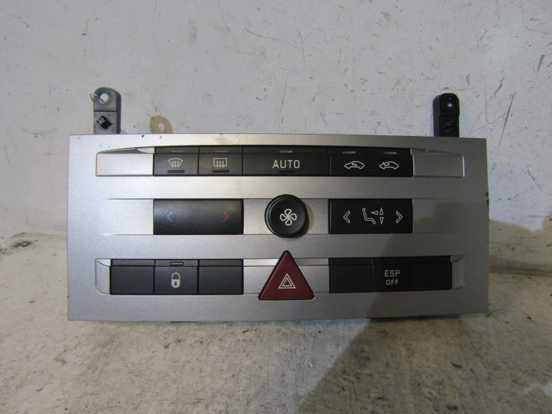 Commande chauffage PEUGEOT 407 PHASE 1 Diesel - 1