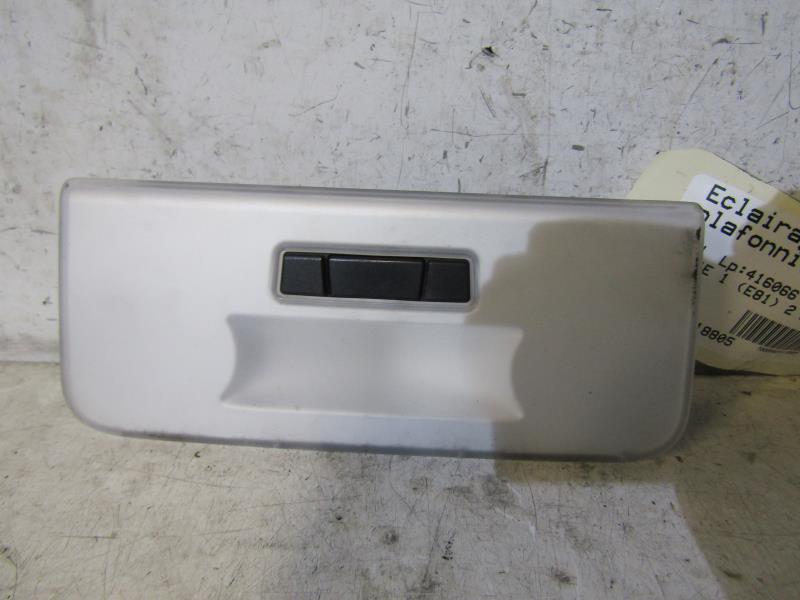 Eclairage de plafonnier BMW SERIE 1 E87 PHASE 2 Diesel - 1