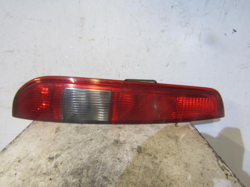 Fanale posteriore principale sinistro (luci) FORD FOCUS 2 PHASE 1 BREAK Diésel - 1