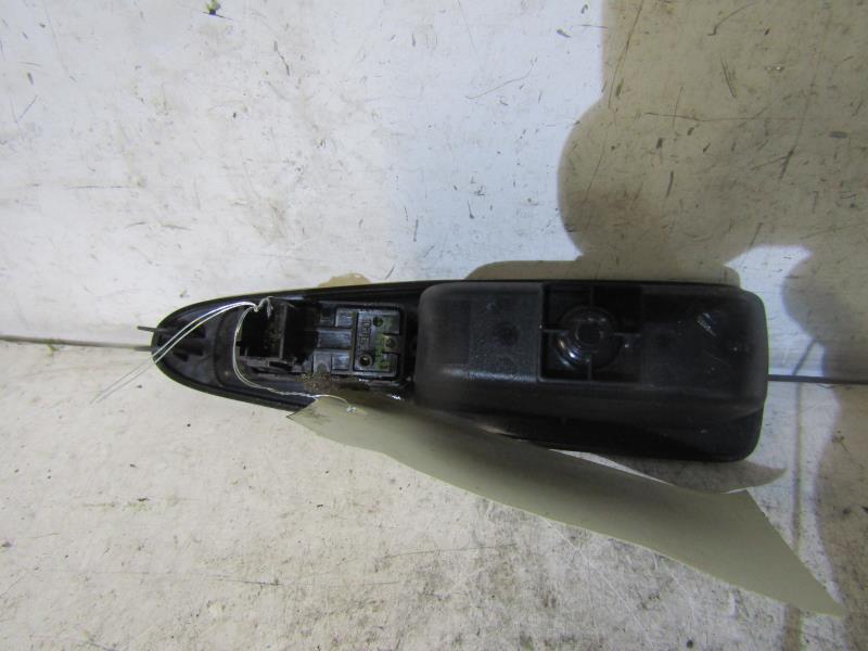 Interruttore lavacristalli posteriore destro CITROEN C4 1 PHASE 1 Diésel - 1