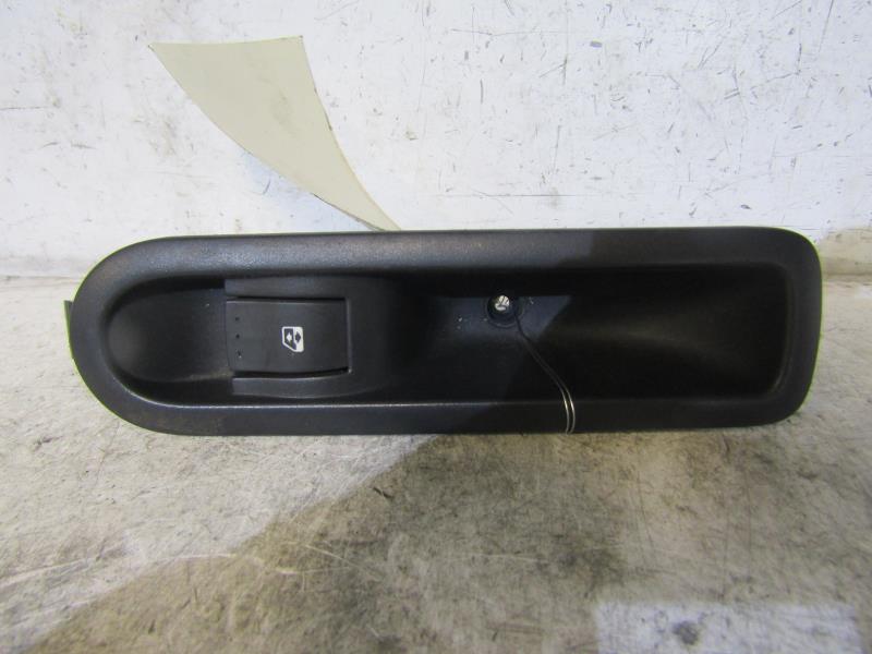 Interruttore lavacristalli posteriore destro RENAULT MEGANE 2 PHASE 1 BREAK Gasolina - 1