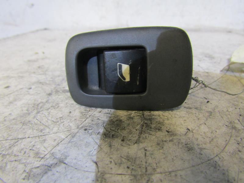 Interruttore lavacristalli anteriore destro CITROEN C5 1 PHASE 2 BREAK Diésel - 1