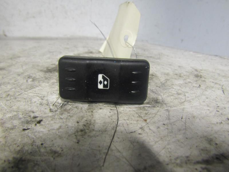 Interruttore lavacristalli anteriore sinistro DACIA LOGAN 1 PHASE 2 Diésel - 1