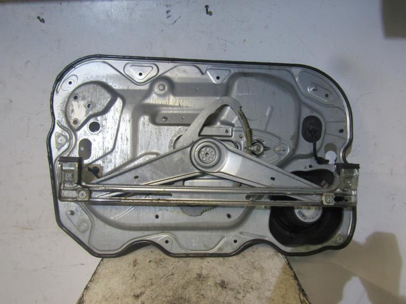Leve vitre electrique avant droit FORD FOCUS 2 PHASE 1 BREAK Diesel - 1