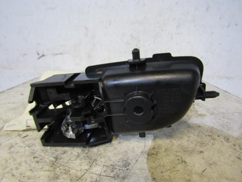 Poignee interieur arriere droit TOYOTA YARIS  - 1
