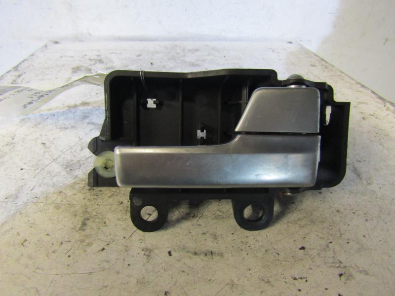 Maniglia interna posteriore destra FORD FOCUS 2 PHASE 1 BREAK Diésel - 1