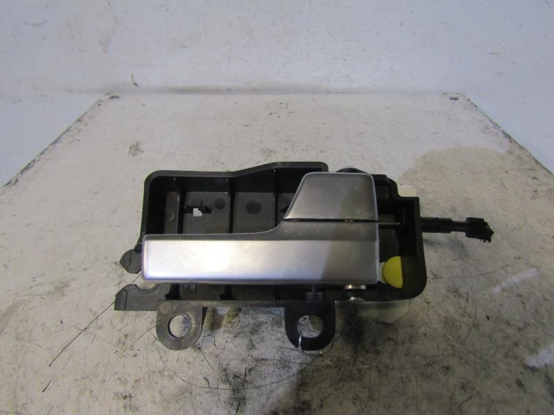 Maniglia interna posteriore sinistra FORD FOCUS 2 PHASE 1 Diésel - 1
