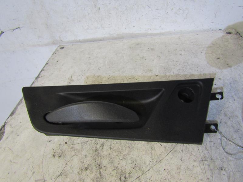 Poignee interieur avant gauche BMW X3 E83 PHASE 1 Diesel - 1