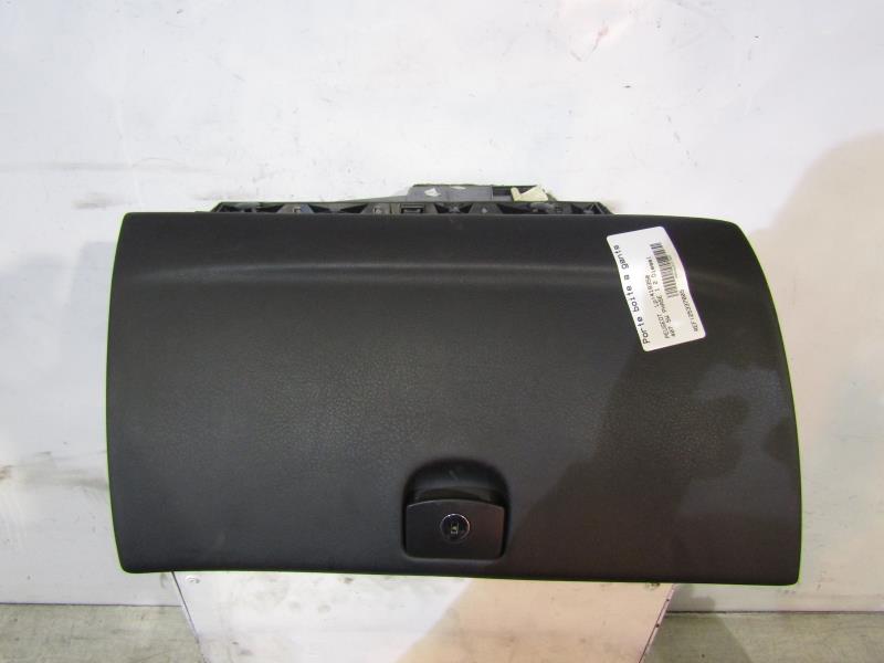 Boite a gants PEUGEOT 407 PHASE 1 BREAK Diesel - 1