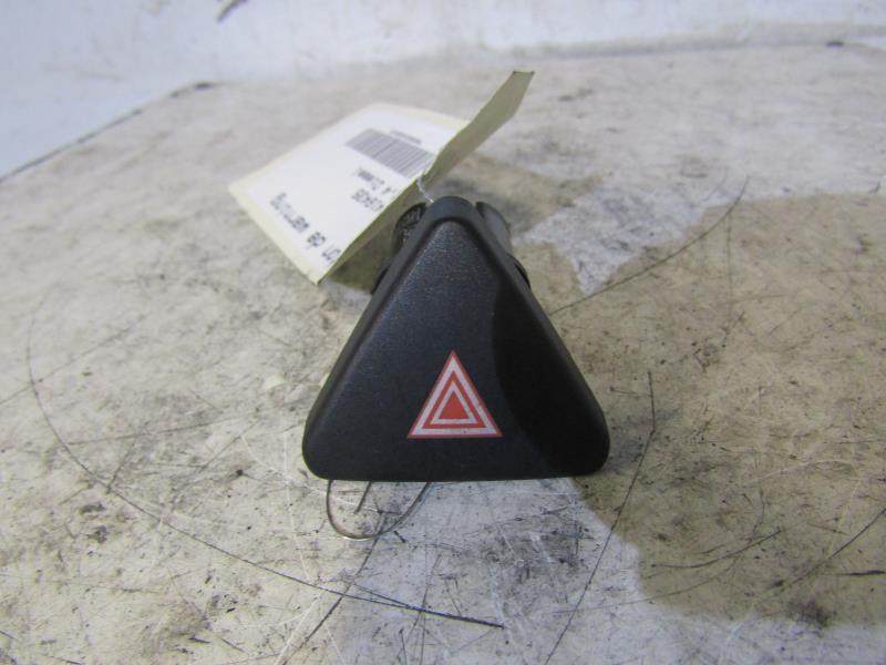 Bouton de warning FORD FIESTA 5 PHASE 1 Diesel - 1