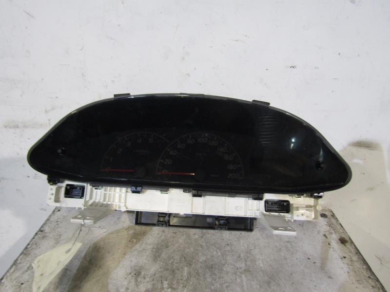 Compteur TOYOTA YARIS 2 PHASE 2 Diesel - 1