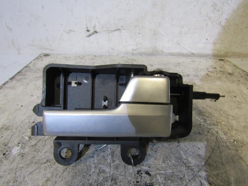 Maniglia interna posteriore destra FORD FOCUS 2 PHASE 1 Diésel - 1