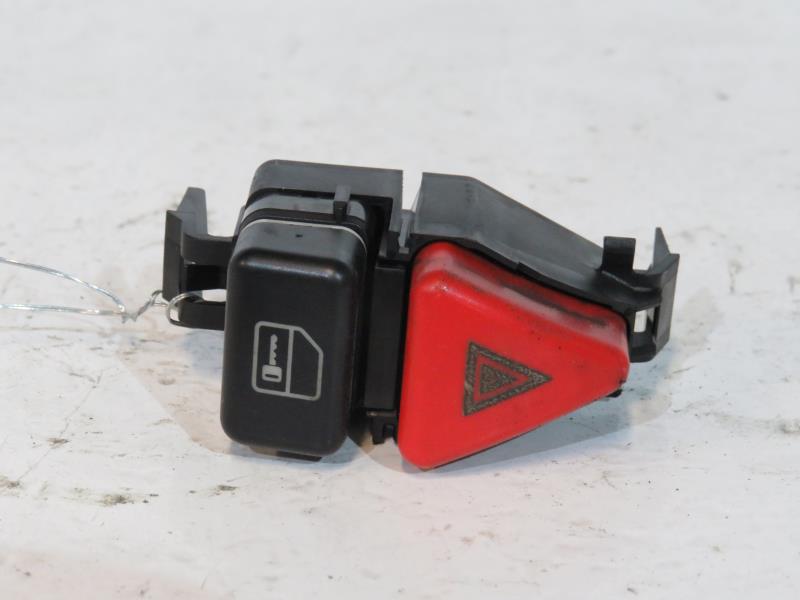 Bouton de warning MERCEDES CLASSE A 168 PHASE 1 Essence - 1