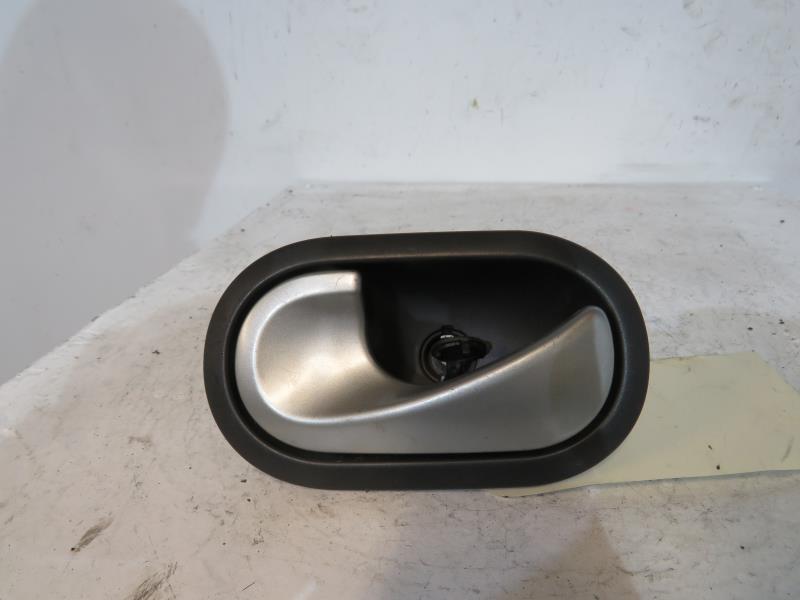 Maniglia interna posteriore sinistra RENAULT SCENIC 2 PHASE 2 Diésel - 1