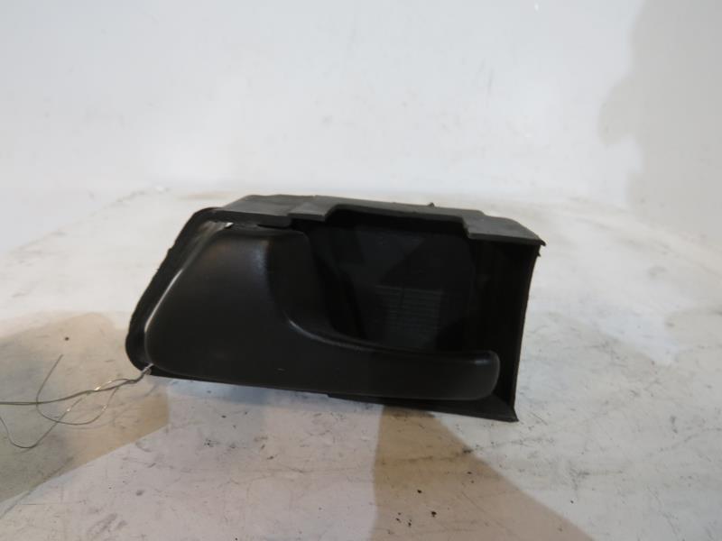 Maniglia interna anteriore sinistra VOLKSWAGEN GOLF 3 Diésel - 1