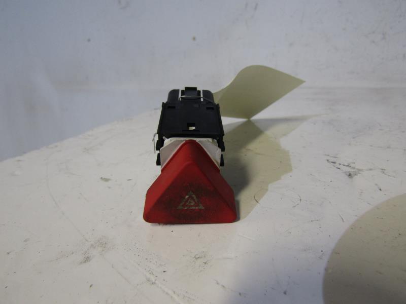 Bouton de warning VOLKSWAGEN GOLF PLUS PHASE 1 Essence - 1