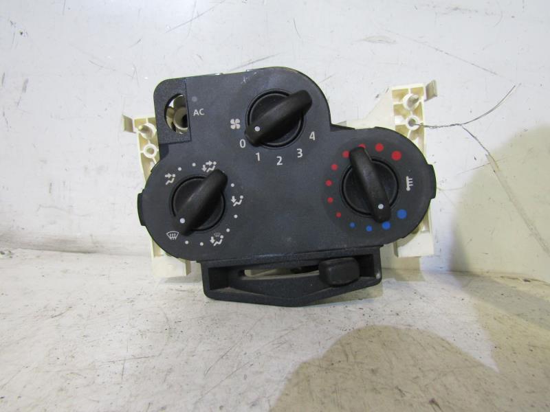 Commande chauffage DACIA LOGAN MCV 1 PHASE 1 BREAK Diesel - 1