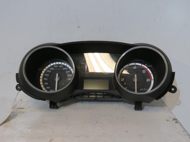 Compteur ALFA ROMEO GIULIETTA 2 PHASE 1 Diesel - 1