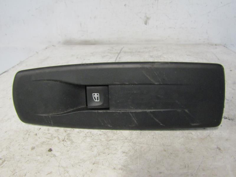 Interruttore lavacristalli posteriore destro RENAULT MEGANE 3 PHASE 1 BREAK Diésel - 1
