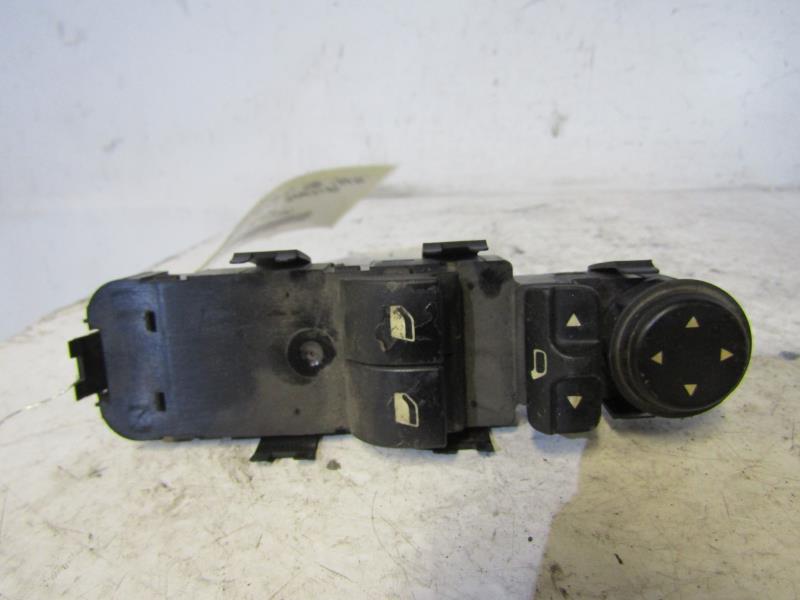 Interruttore lavacristalli anteriore sinistro PEUGEOT 407 PHASE 1 Diésel - 1