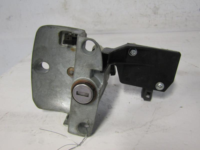 Bouton de coffre SEAT IBIZA 3 PHASE 1 Diesel - 1
