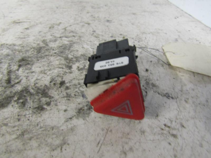 Bouton de warning SKODA FABIA 1 PHASE 1 BREAK Diesel - 1