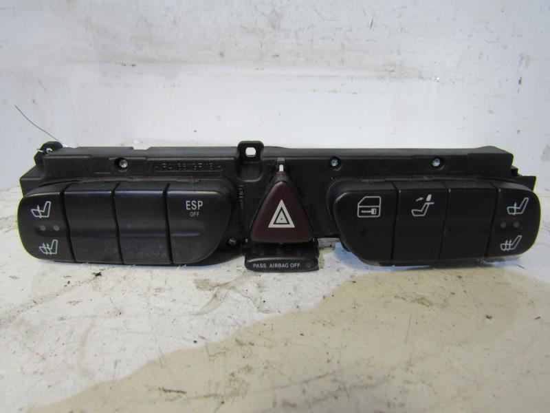 Interruttore luci emergenza MERCEDES CLASSE C 203 PHASE 1 Diésel - 1