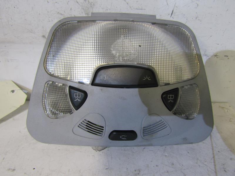 Luce di cortesia MERCEDES CLASSE C 203 PHASE 1 Diésel - 1