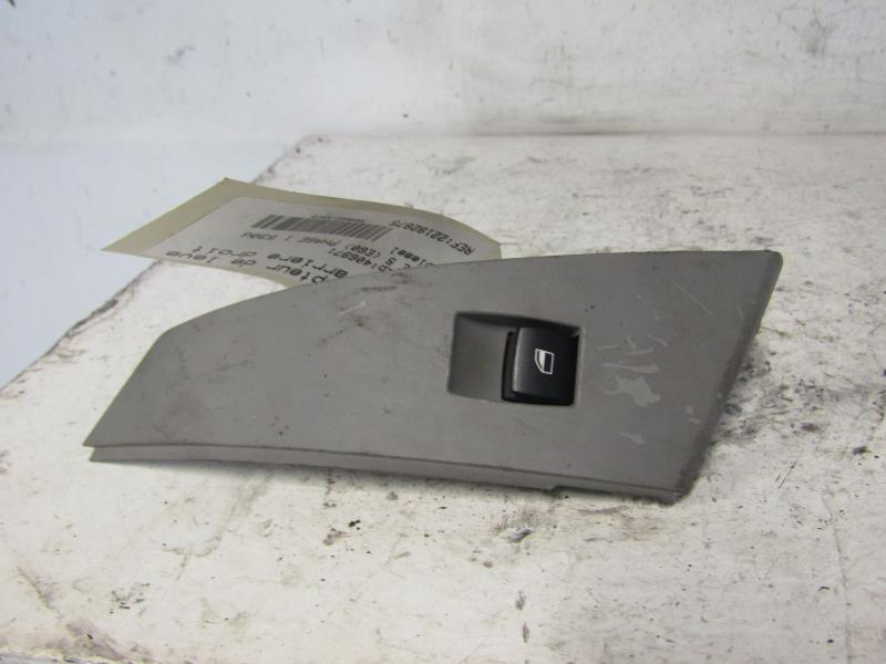 Interruttore lavacristalli posteriore destro BMW SERIE 5 E60 PHASE 2 Diésel - 1