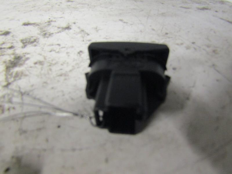 Interruttore lavacristalli posteriore sinistro FORD MONDEO 2 Diésel - 1