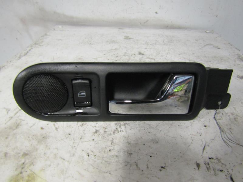 Maniglia interna posteriore destra VOLKSWAGEN GOLF 4 Gasolina - 1