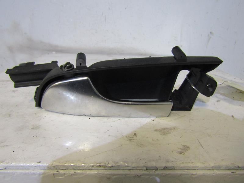 Poignee interieur avant gauche AUDI A3 2 PHASE 1 Diesel - 1