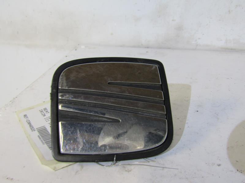 Bouton de coffre SEAT IBIZA 3 PHASE 1 Diesel - 1
