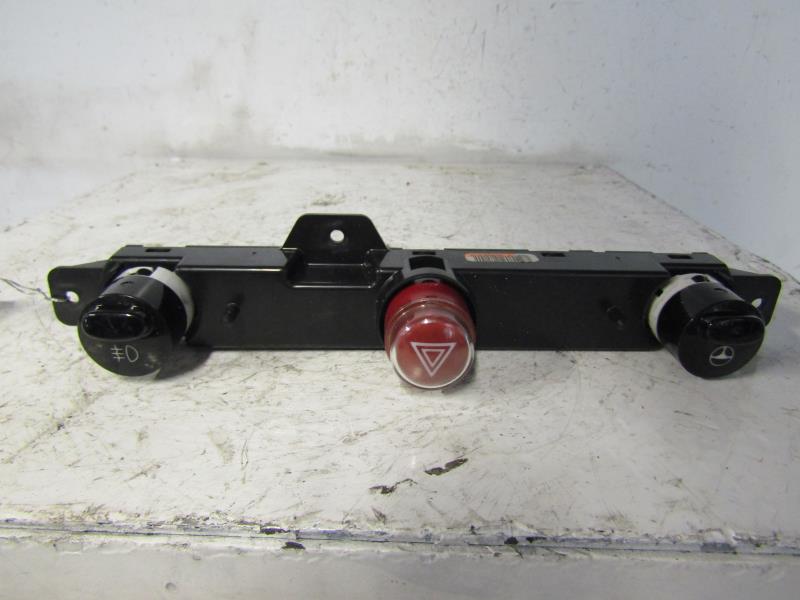 Bouton de warning FIAT 500 2 PHASE 1 Essence - 1
